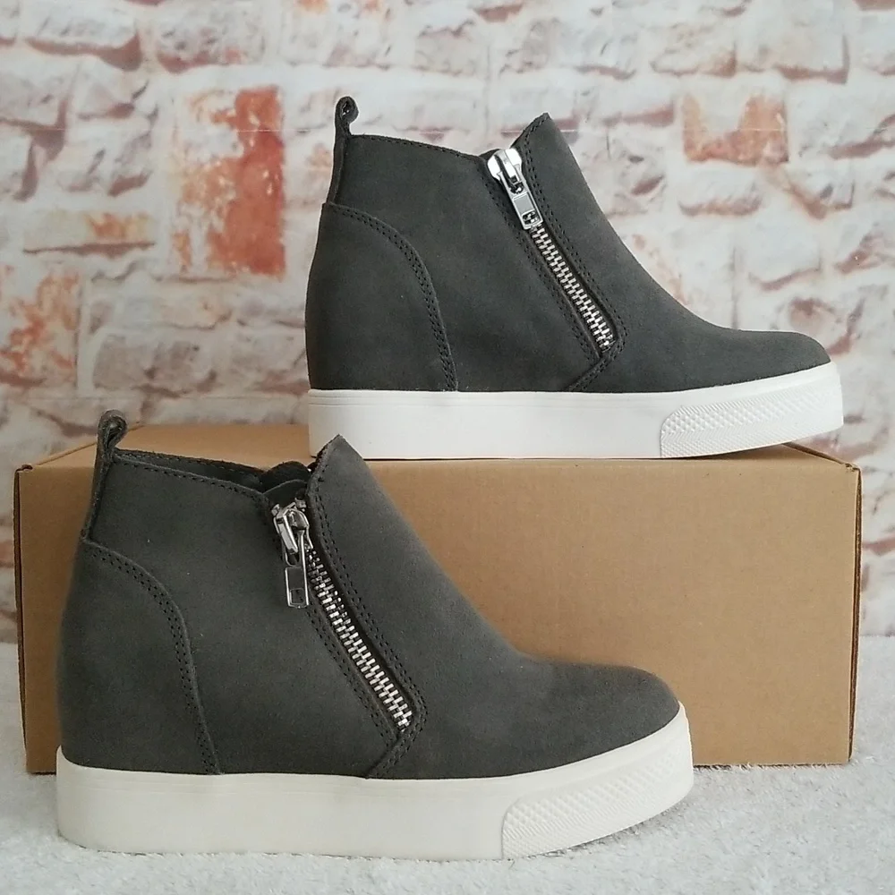 New Steve Madden Wedgie Leather Sneakers - Picture 3 of 13